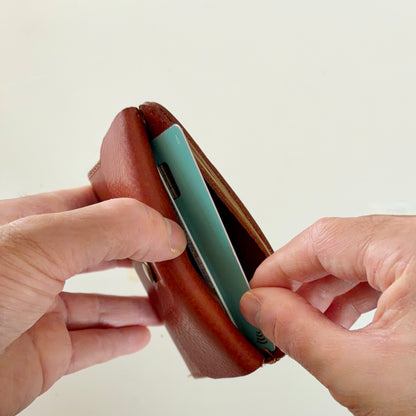 極薄「ポケットが膨らまない」お札二つ折りコンパクト財布【letamiW】 | ダークブラウン