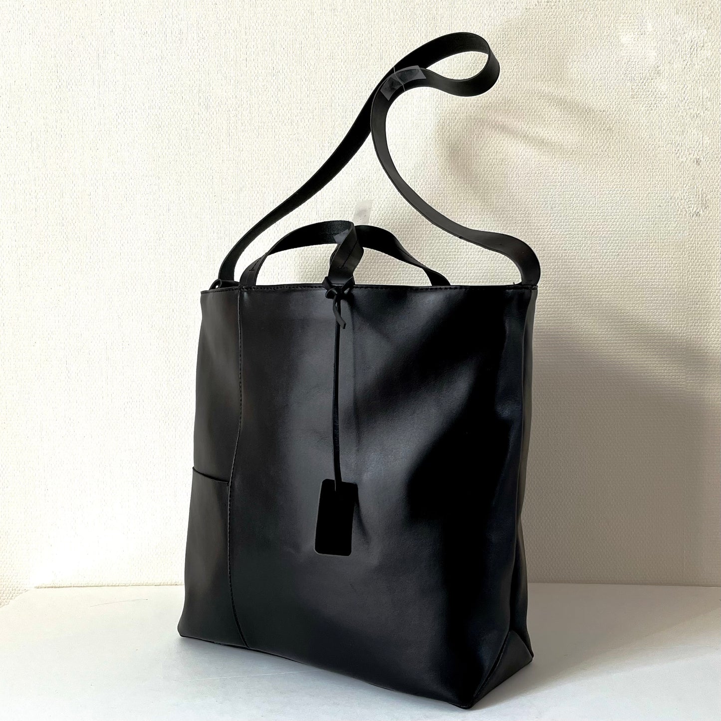 トートバッグ2Way  A4対応 ラムレザー 大きめサイズ・ビジネスバッグ   | 本革・レザー（メンズ・レディース）　ブラック