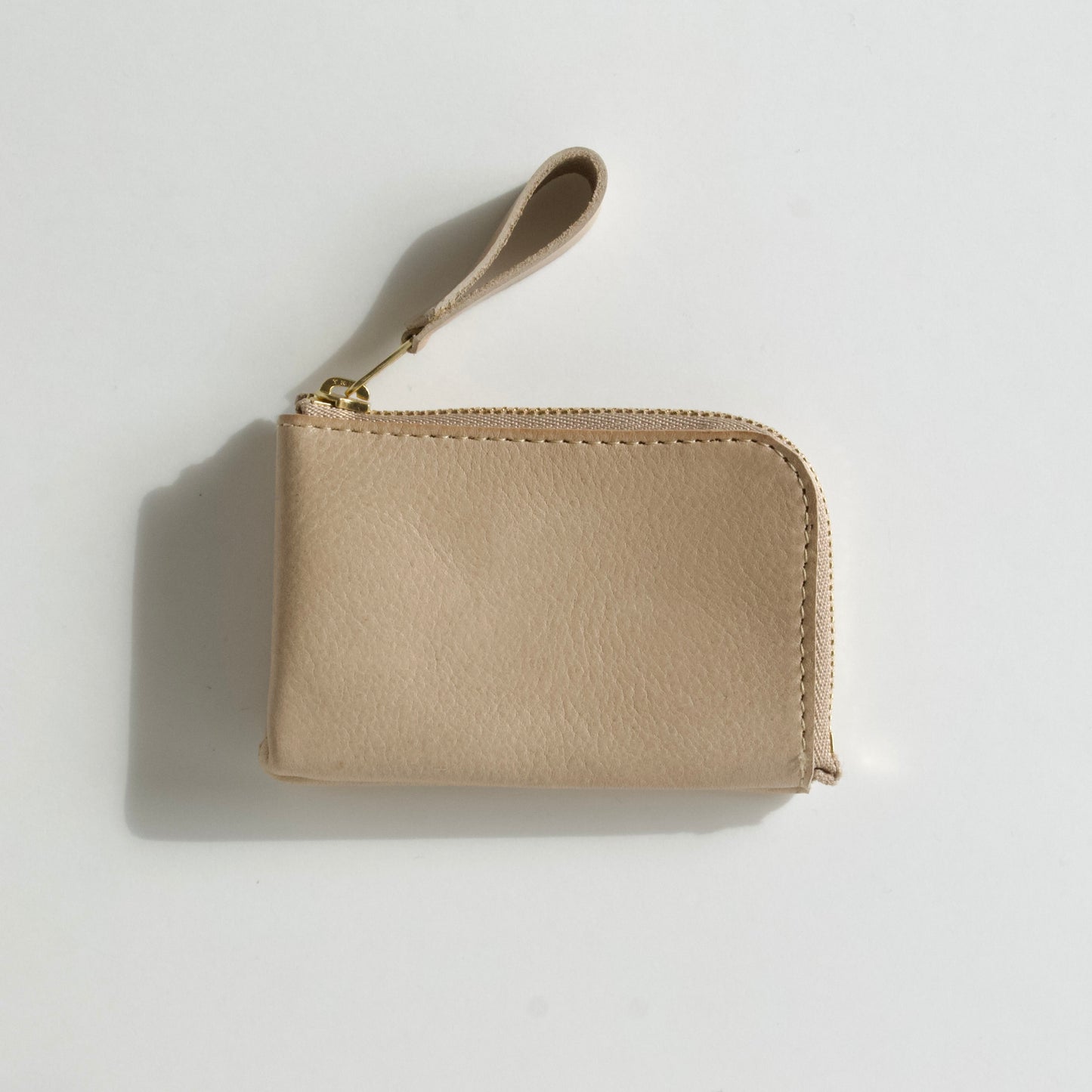 小さい薄い財布  カードサイズ  L字ファスナー （メンズ・レディース） | Italy本革・レザー 　墨色ブラック　【365日×3の財布】