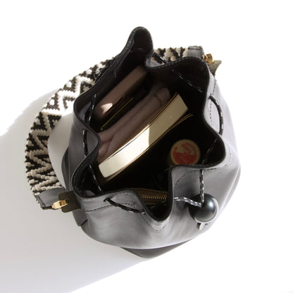 ラムレザー巾着バッグ2WAY（ハンド・肩がけ） | 本革・レザー（レディース）