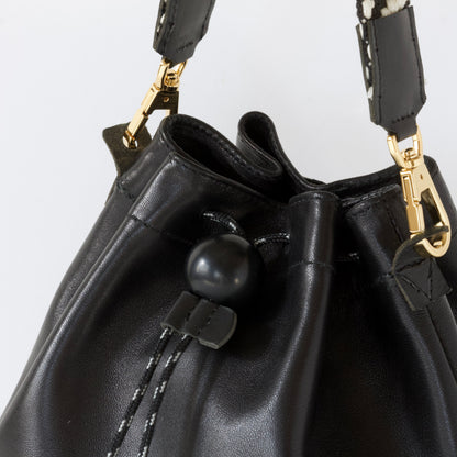 ラムレザー巾着バッグ2WAY（ハンド・肩がけ） | 本革・レザー（レディース）