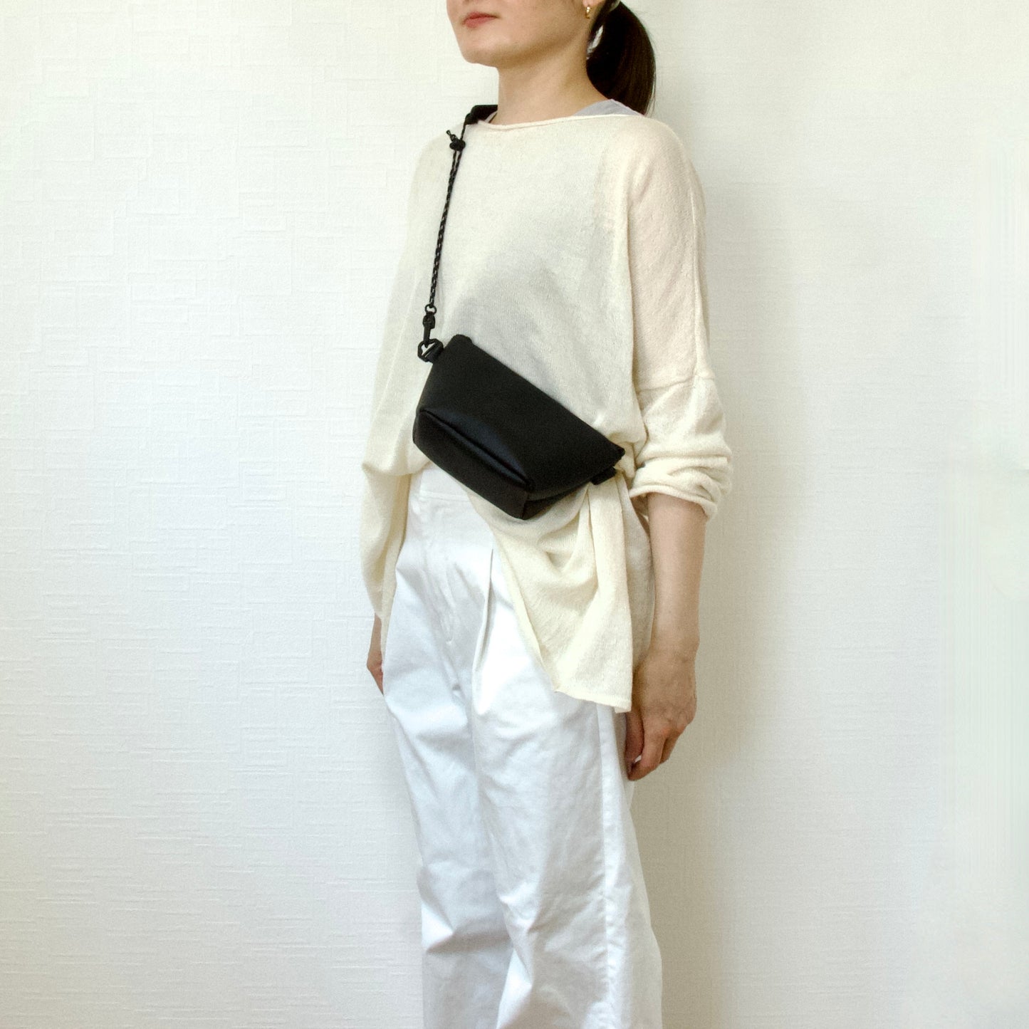 ミニショルダーバッグ / サコッシュ台形型 / 軽量135g・防水・GORE-TEX仕様（レディース・メンズ） |本革・レザー